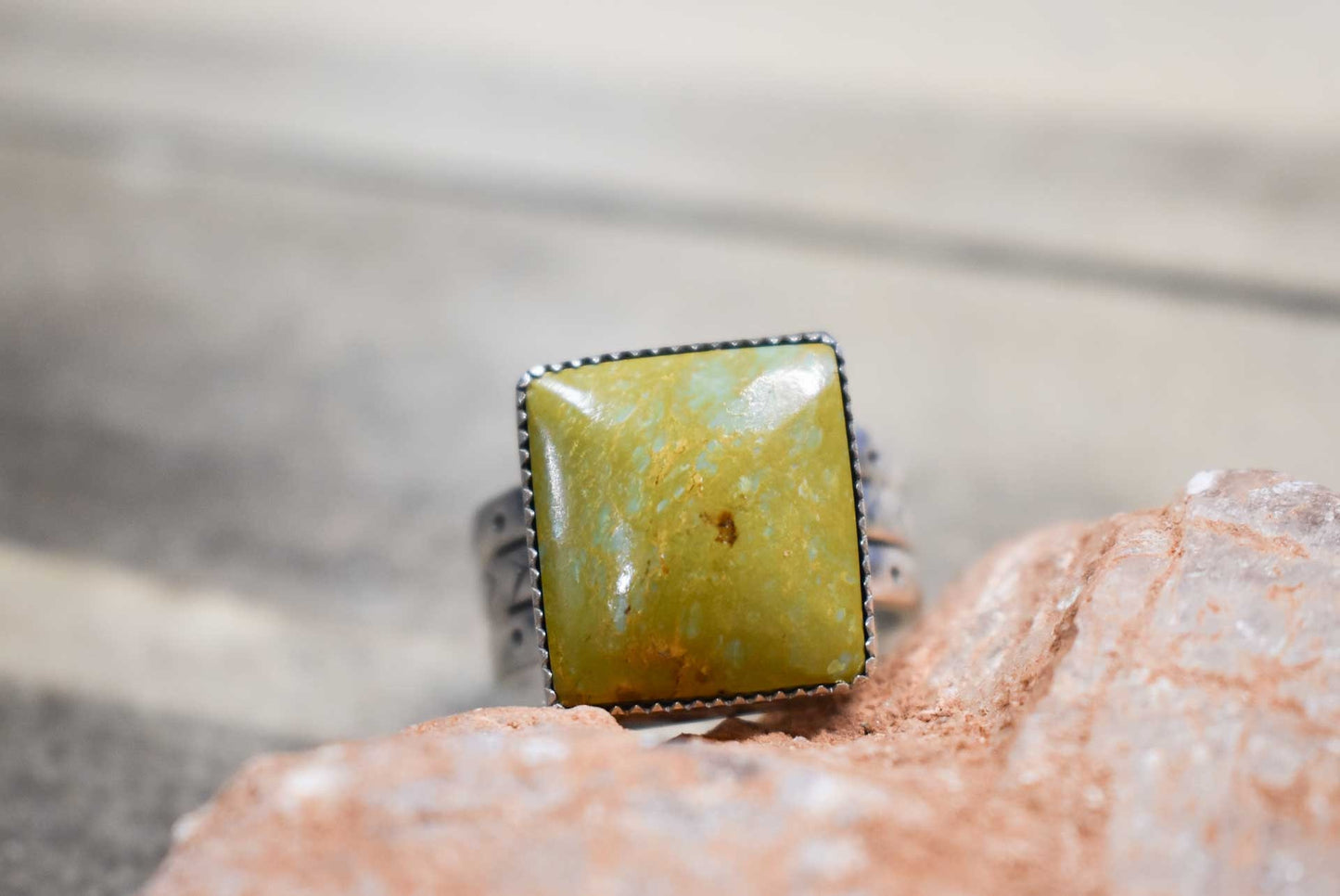 Sterling Silver Green/Gold cripple creek Navajo Turquoise ring, Size 10.5