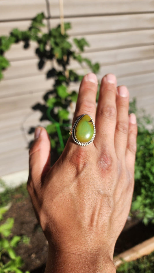 Sterling Silver Green Hubei Turquoise Navajo ring, Size 11.5