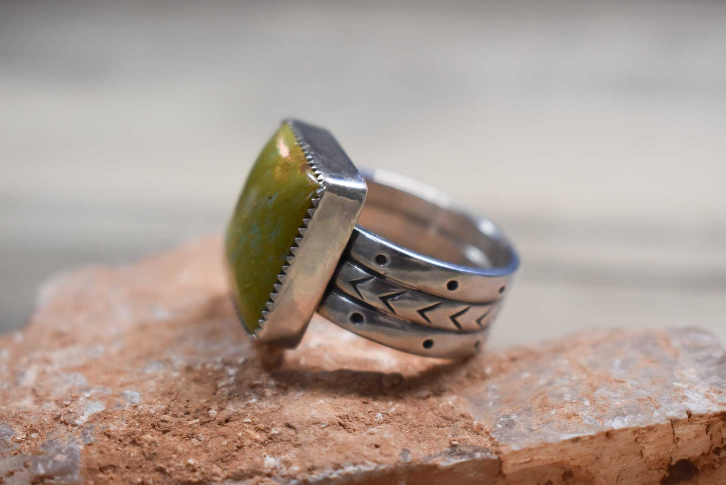 Sterling Silver Green/Gold cripple creek Navajo Turquoise ring, Size 10.5